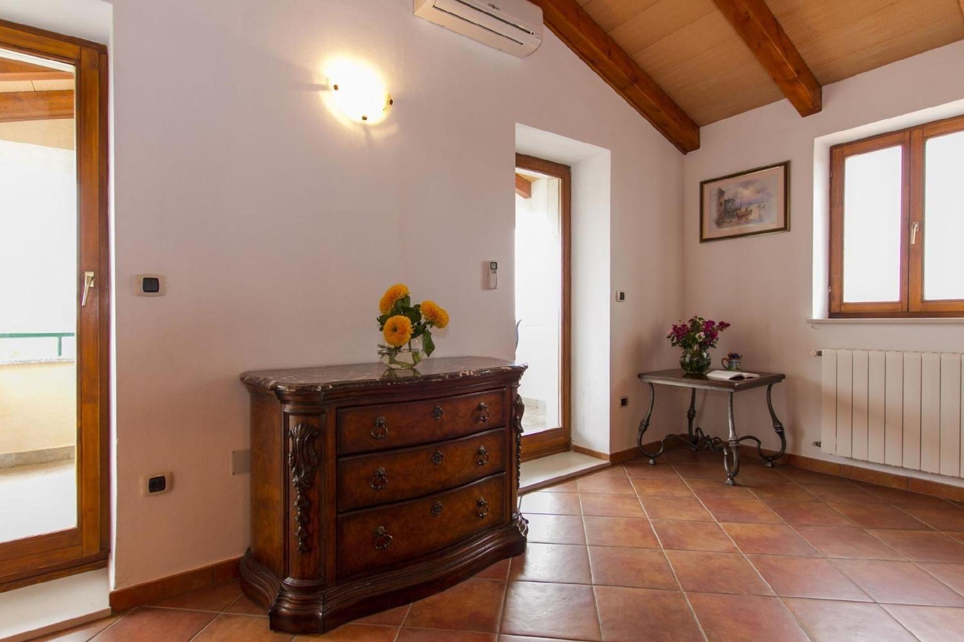Ferienhaus Mit Privatpool Fuer 8 Personen Ca 220 Qm In Skitaca, Istrien Bucht Von Rasa Exterior photo