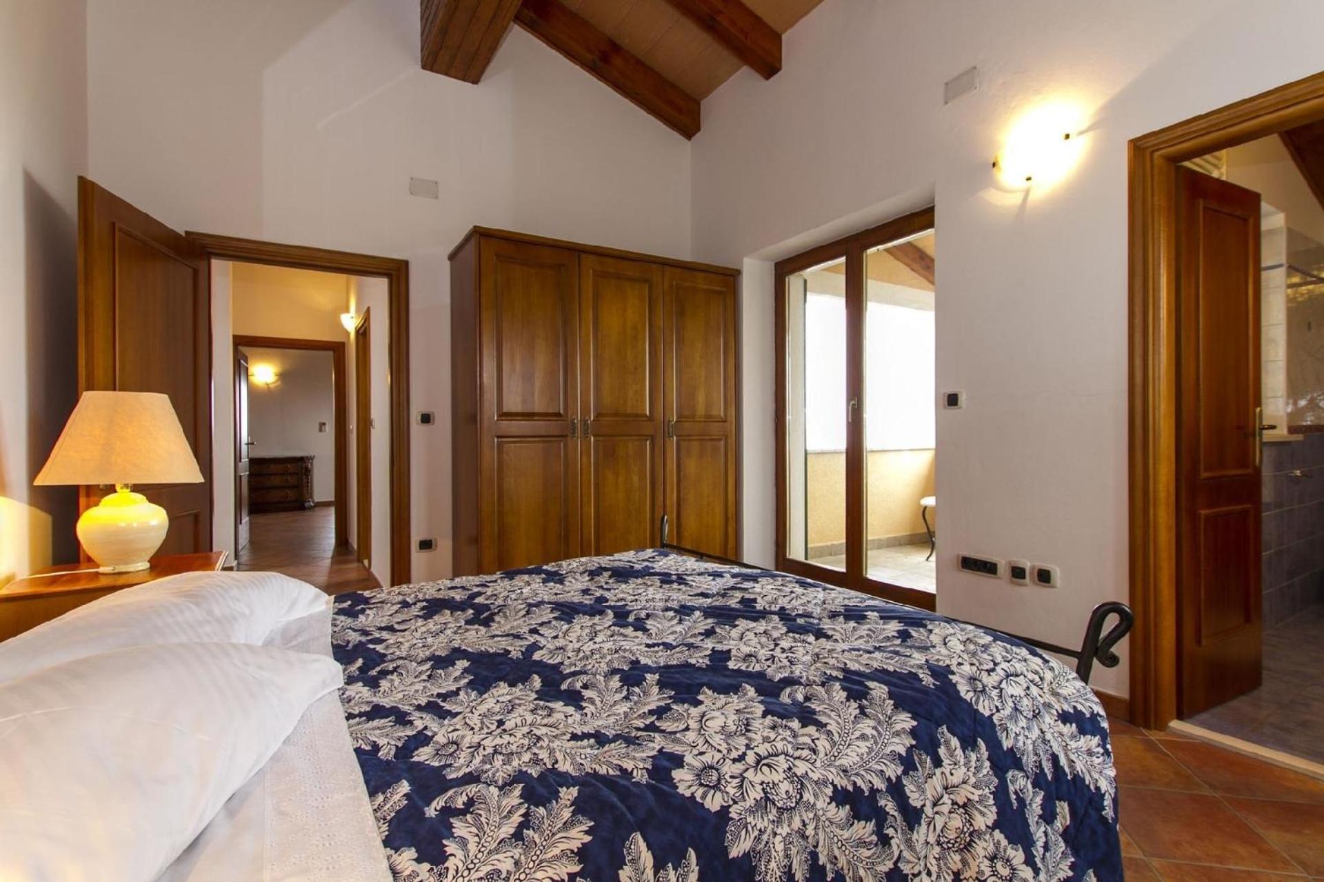 Ferienhaus Mit Privatpool Fuer 8 Personen Ca 220 Qm In Skitaca, Istrien Bucht Von Rasa Exterior photo